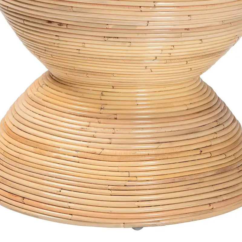Table d'appoint en rotin naturel - table d'appoint sculpturale en forme de sablier, décoration de salon de style bohème.