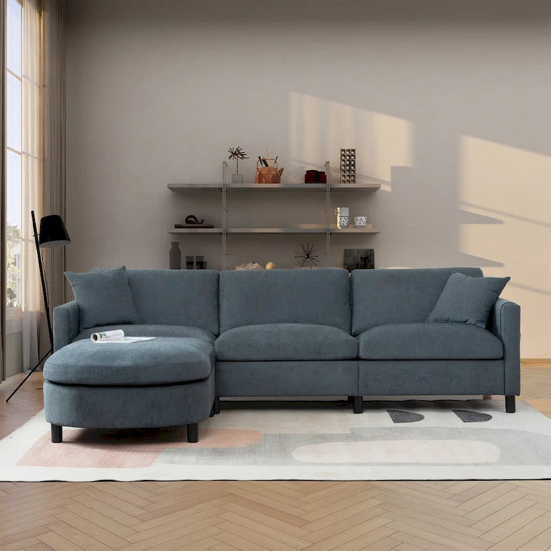 Quatre canapés d'angle avec poufs amovibles