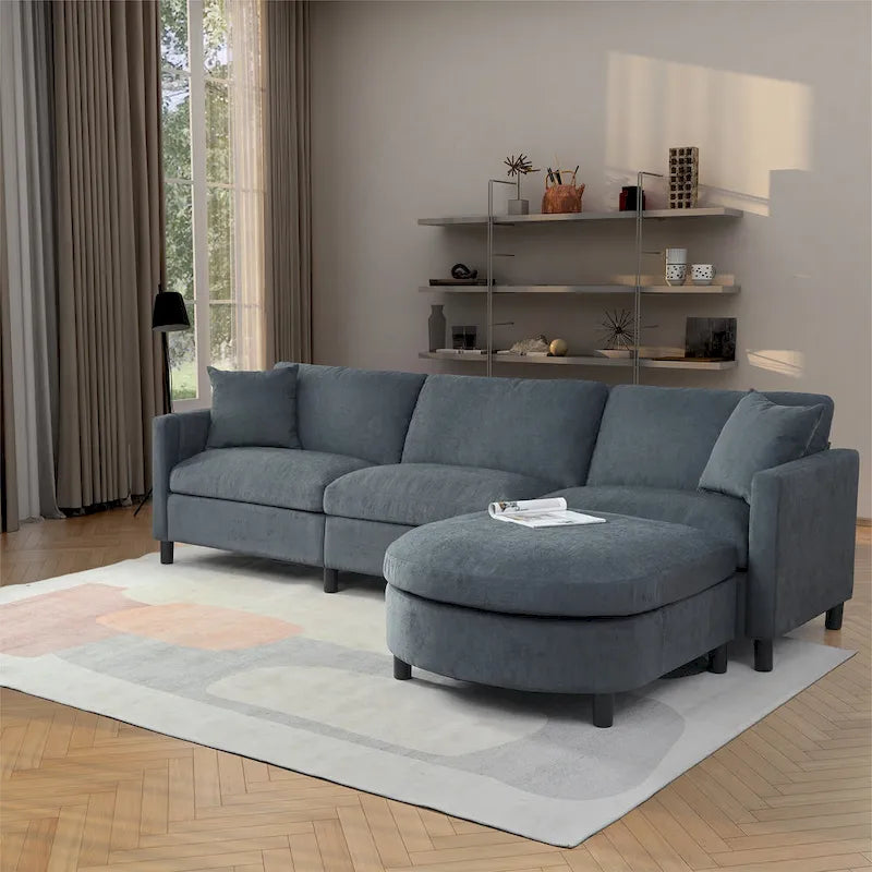 Quatre canapés d'angle avec poufs amovibles