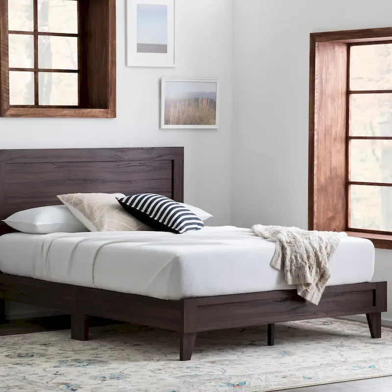Lit plateforme classique en bois