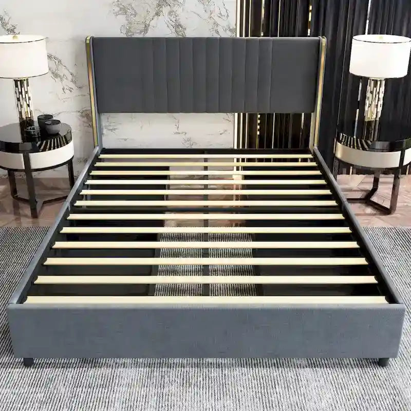 Cadre de lit moderne illuminé avec garniture dorée - Design rembourré et chic