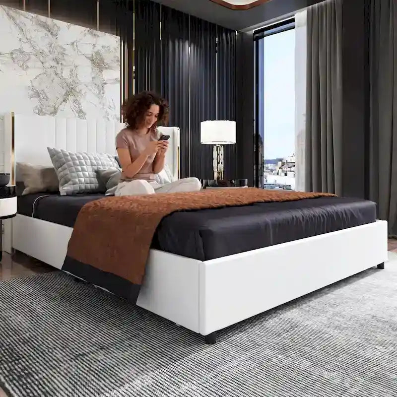 Cadre de lit moderne illuminé avec garniture dorée - Design rembourré et chic