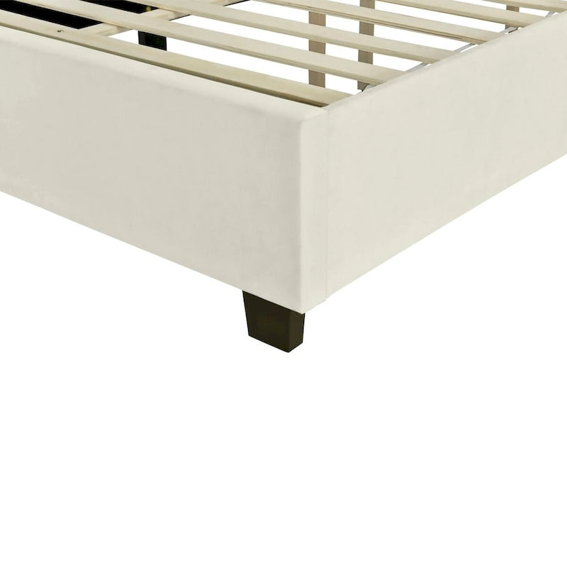 Lit plateforme tapissé de velours