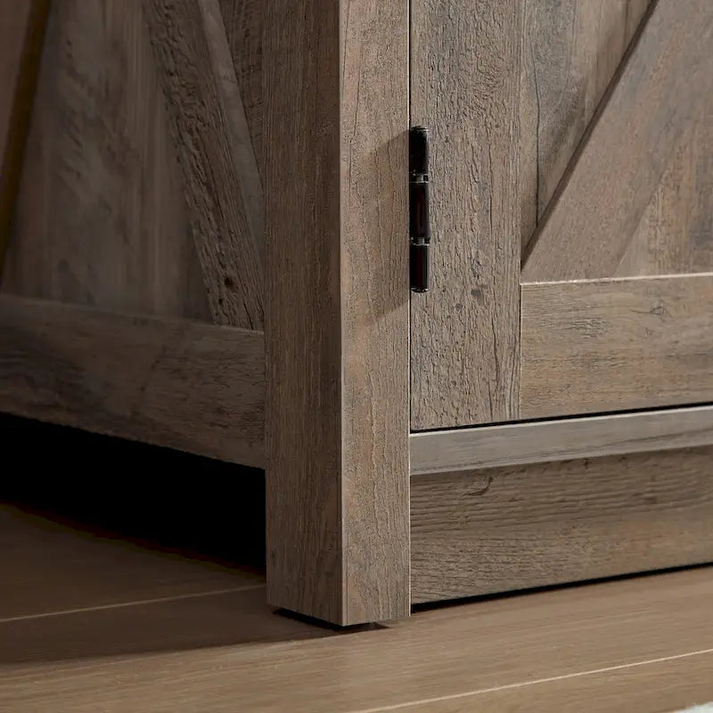 Meuble TV/Console multimédia de style campagnard avec porte de grange, pour téléviseurs jusqu'à 65 pouces, avec espaces de rangement ouverts et fermés