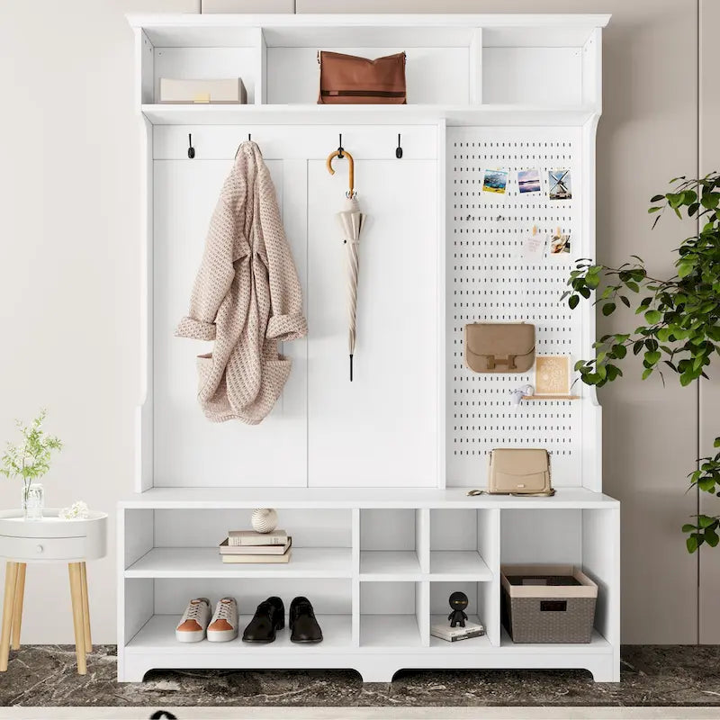 Porte-manteau avec banc à chaussures, patère, étagères et panneau perforé